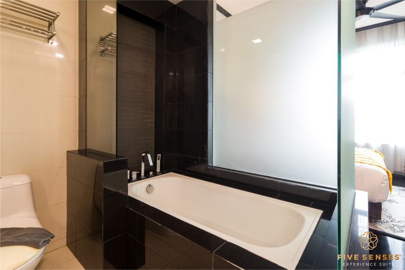 Elite Deluxe Queen Room - room photo 13